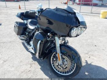 Salvage Harley-Davidson Fltr