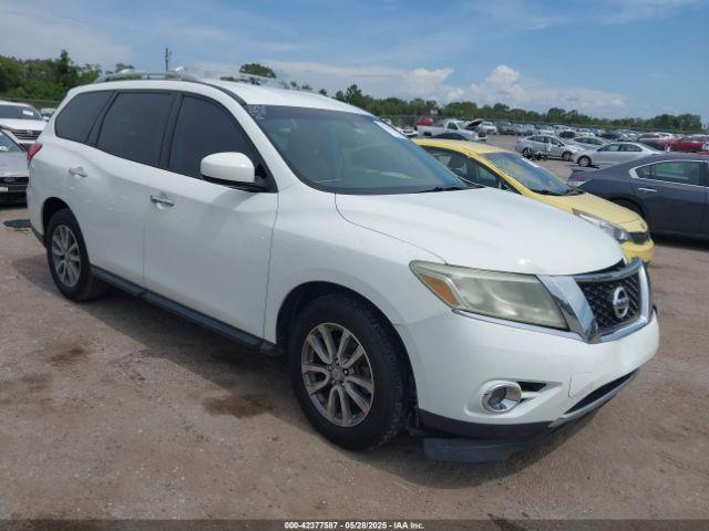  Salvage Nissan Pathfinder