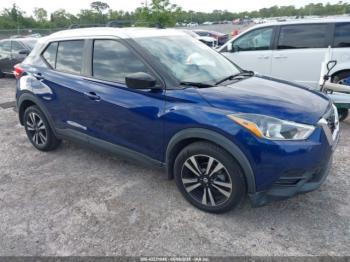  Salvage Nissan Kicks