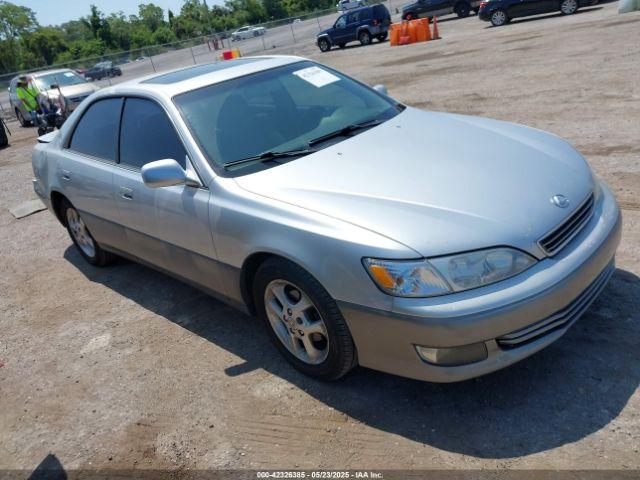  Salvage Lexus Es