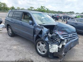  Salvage Toyota Highlander