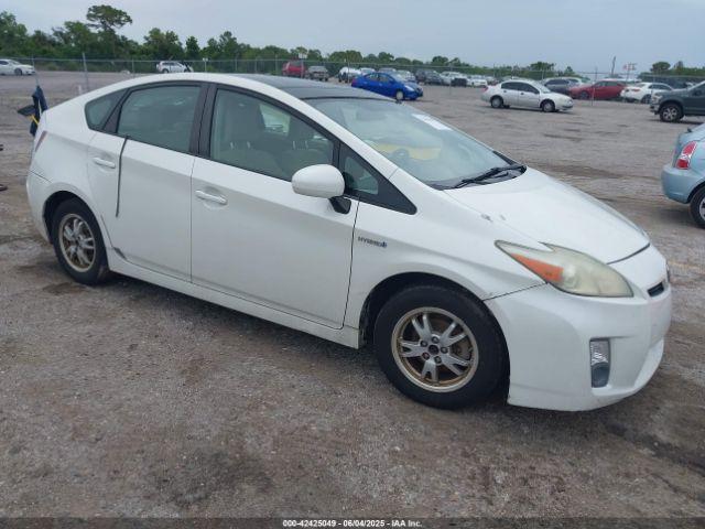  Salvage Toyota Prius