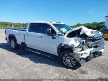  Salvage General Motors Sierra 3500HD