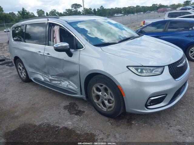  Salvage Chrysler Pacifica