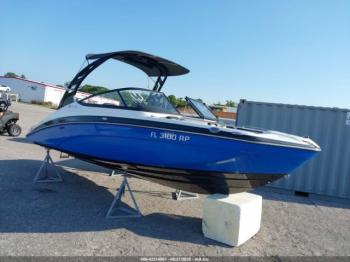  Salvage Yamaha Boat