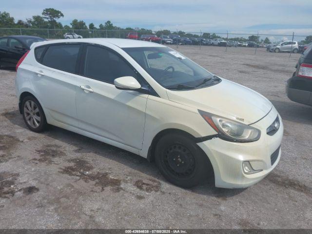  Salvage Hyundai ACCENT