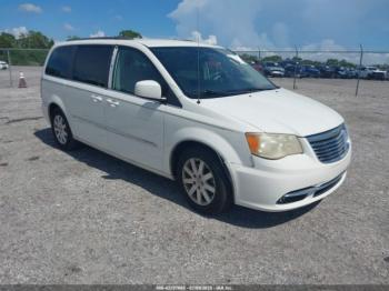  Salvage Chrysler Town & Country