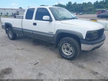  Salvage Chevrolet Silverado 2500