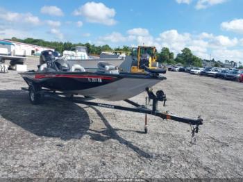  Salvage Tracker Boat