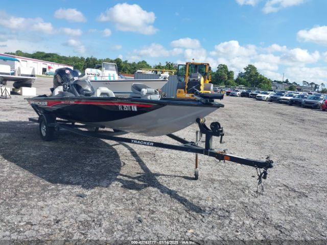  Salvage Tracker Boat