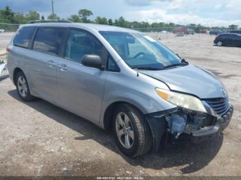  Salvage Toyota Sienna