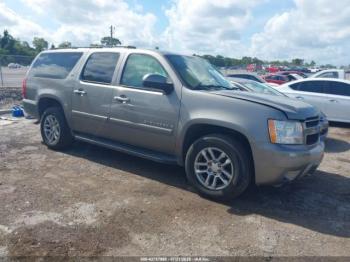  Salvage Chevrolet Suburban 1500