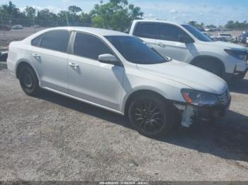  Salvage Volkswagen Passat