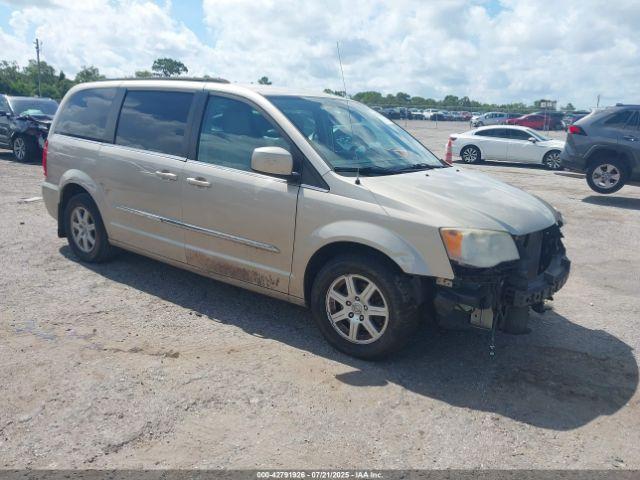  Salvage Chrysler Town & Country