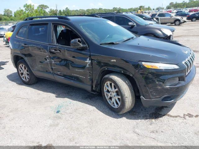  Salvage Jeep Cherokee