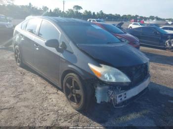  Salvage Toyota Prius