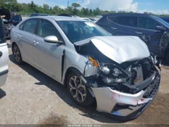  Salvage Kia Forte