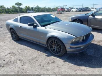  Salvage Ford Mustang