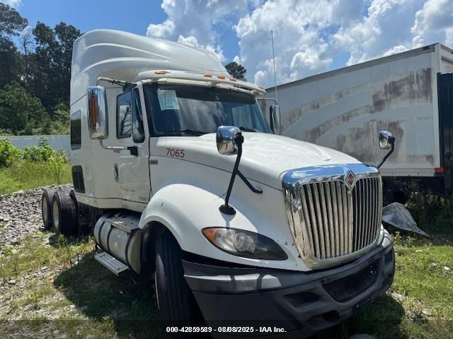  Salvage International Prostar
