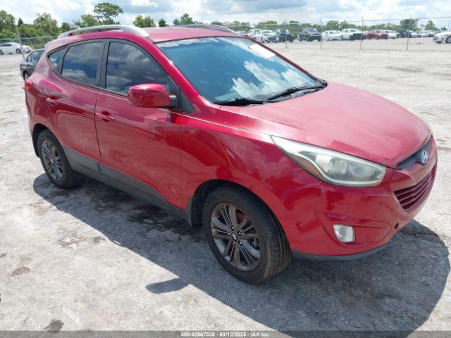  Salvage Hyundai TUCSON