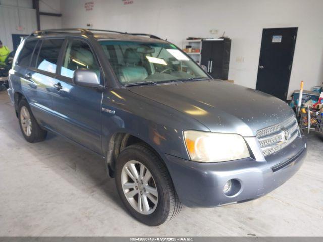  Salvage Toyota Highlander