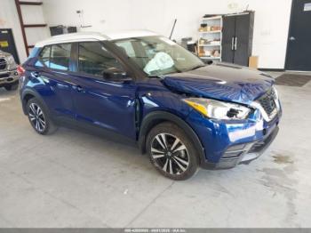  Salvage Nissan Kicks