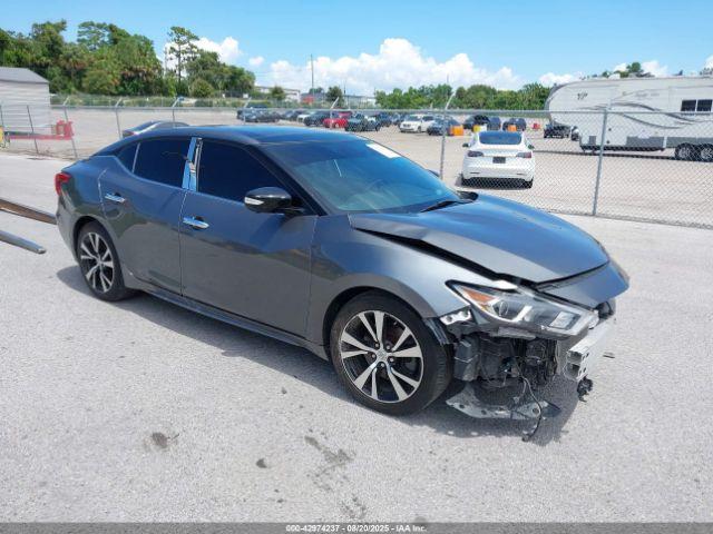 Salvage Nissan Maxima