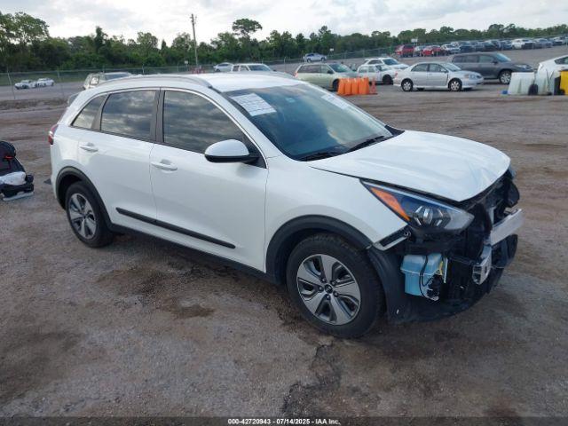  Salvage Kia Niro