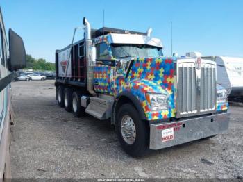  Salvage Kenworth W990