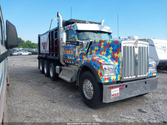  Salvage Kenworth W990