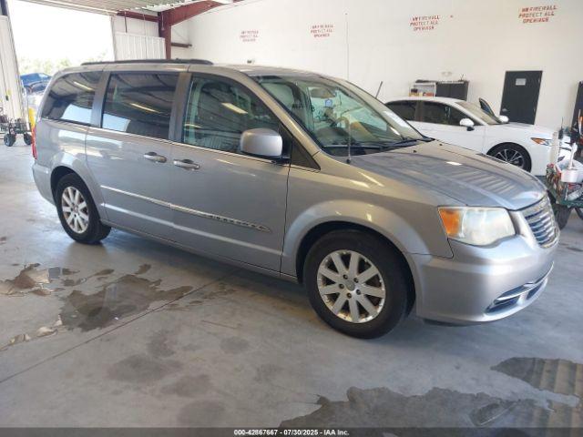  Salvage Chrysler Town & Country