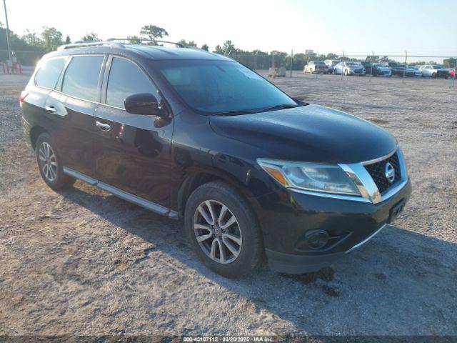  Salvage Nissan Pathfinder