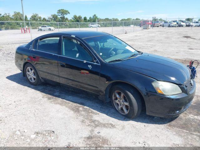  Salvage Nissan Altima