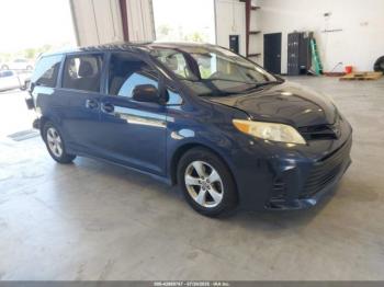  Salvage Toyota Sienna