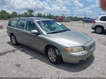 Salvage Volvo V70
