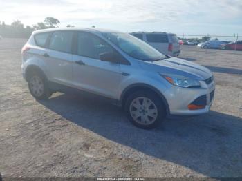  Salvage Ford Escape