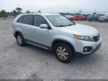  Salvage Kia Sorento