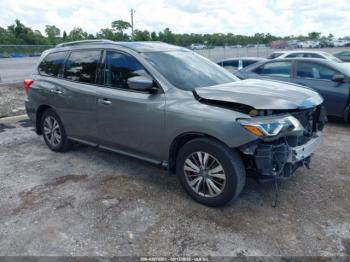  Salvage Nissan Pathfinder