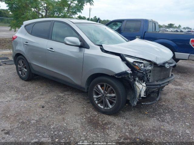  Salvage Hyundai TUCSON