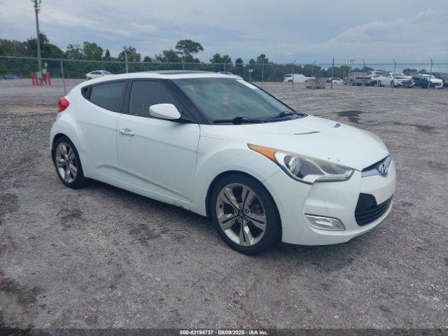  Salvage Hyundai VELOSTER