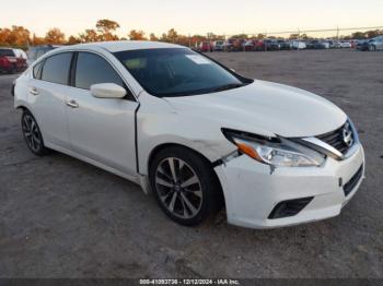  Salvage Nissan Altima