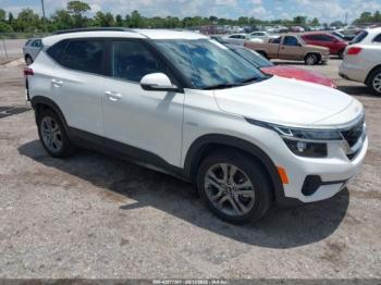  Salvage Kia Seltos