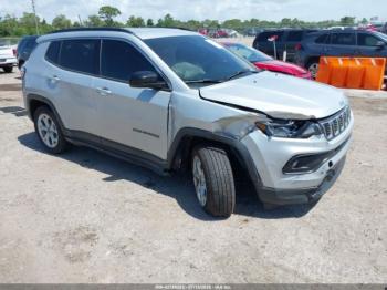  Salvage Jeep Compass