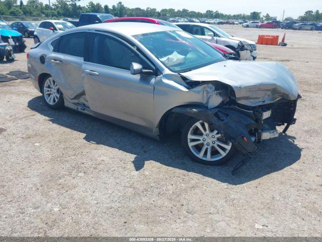  Salvage Chrysler 200