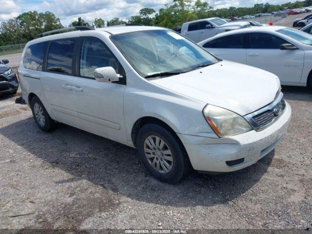  Salvage Kia Sedona