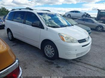  Salvage Toyota Sienna