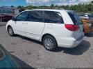 Toyota Sienna Le Image 2
