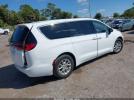 Chrysler Pacifica Touring L Image 3