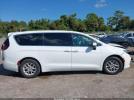Chrysler Pacifica Touring L Image 10