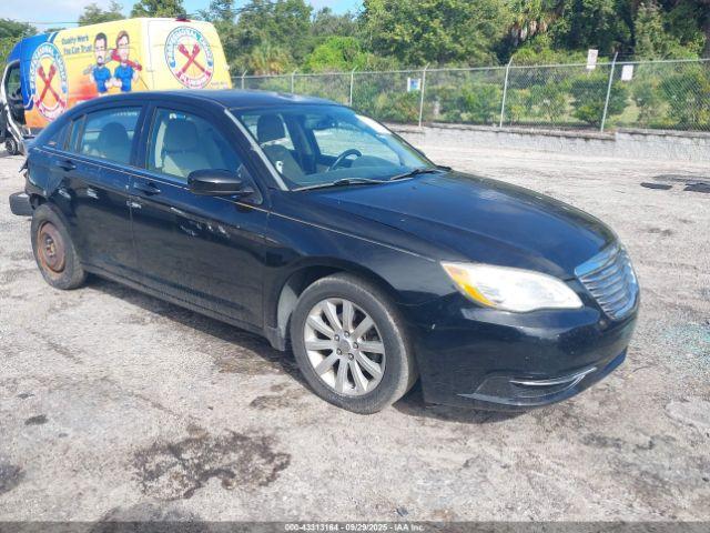  Salvage Chrysler 200
